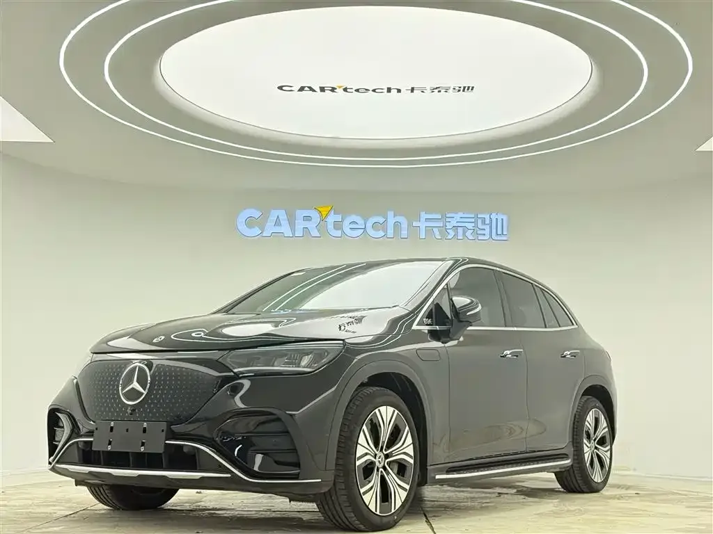 Mercedes-Benz EQE SUV — фото 1