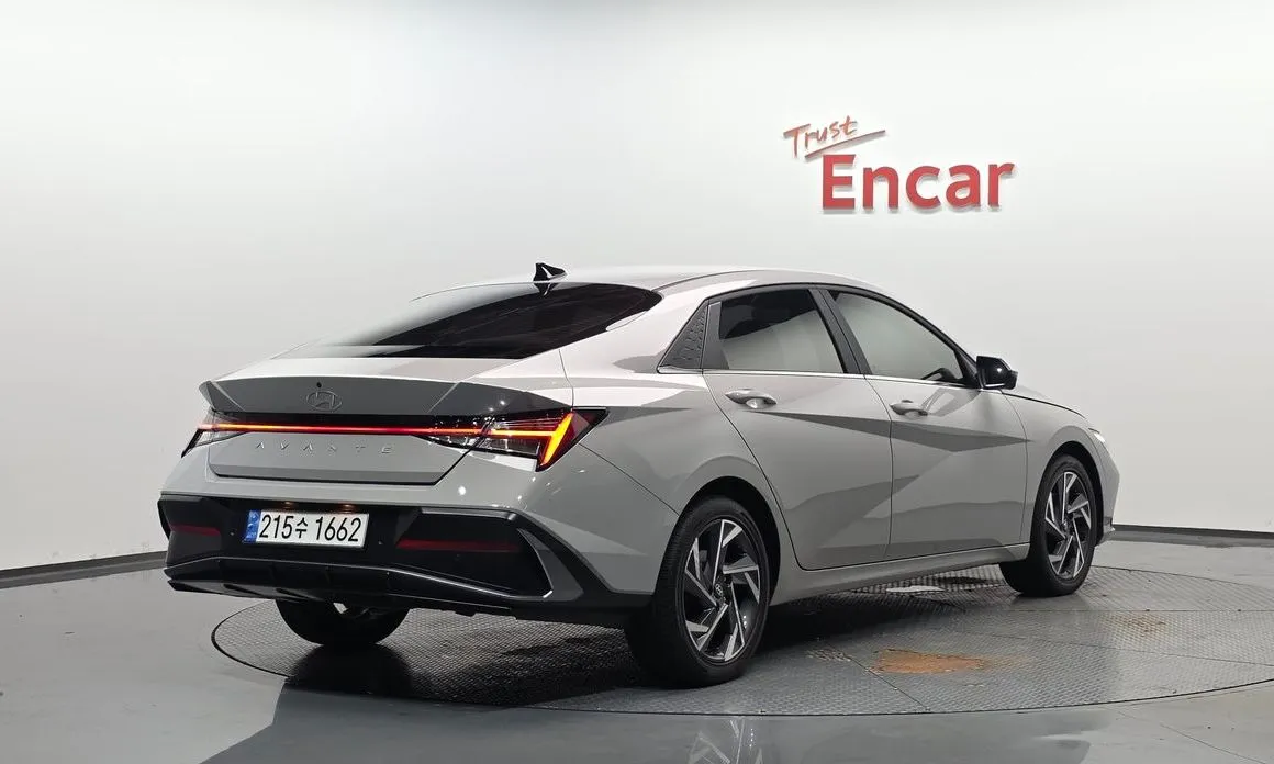 Hyundai AVANTE — фото 4