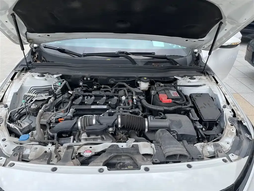 Honda Accord — фото 5