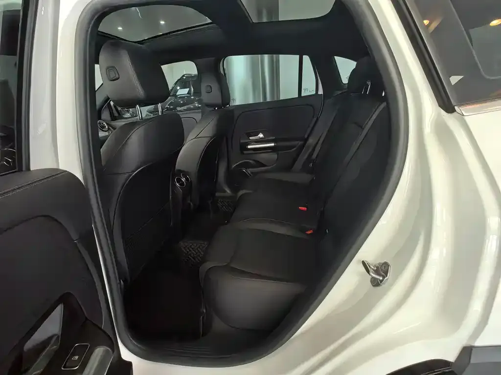 Mercedes-Benz GLA 2021 из CN, фото 2