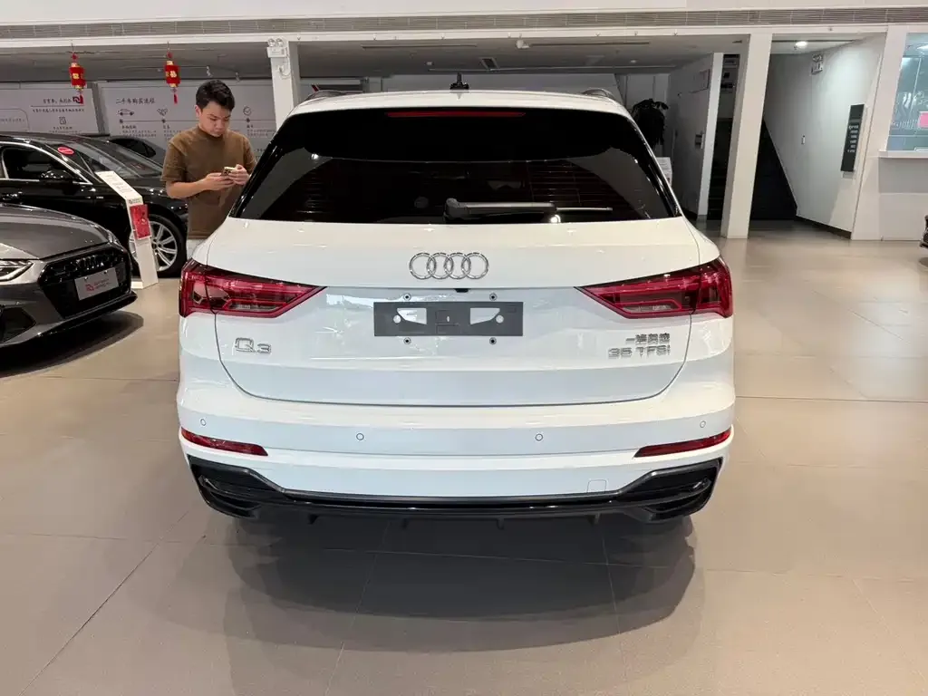 Audi Q3 — фото 5