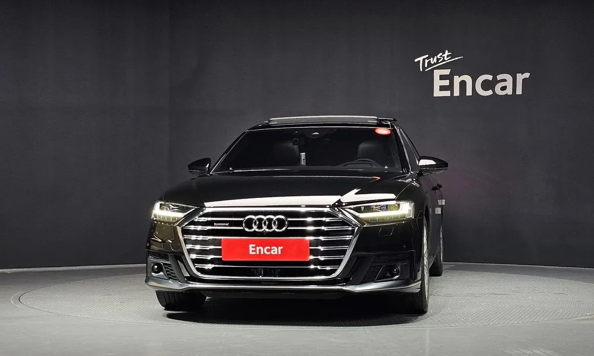 Audi A8 — фото 2