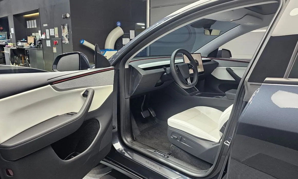 Tesla Model Y — фото 7