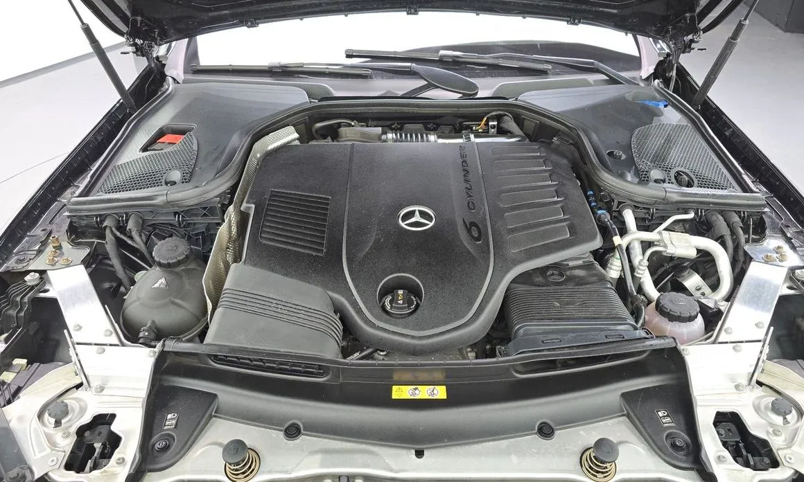 Mercedes-Benz CLS-Class — фото 10
