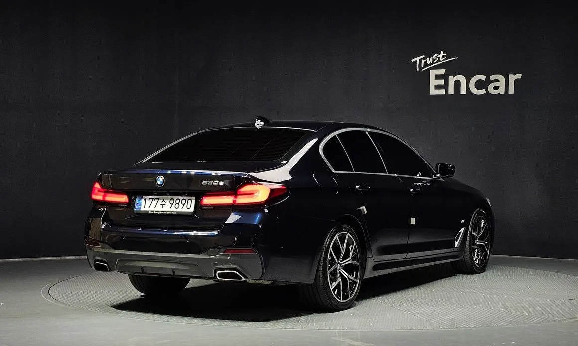 BMW 5-Series 2021 из KR, фото 3