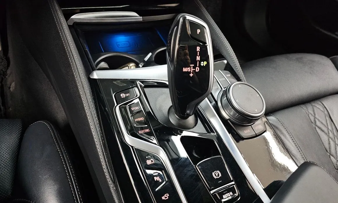 BMW 5-Series 2021 из KR, фото 7