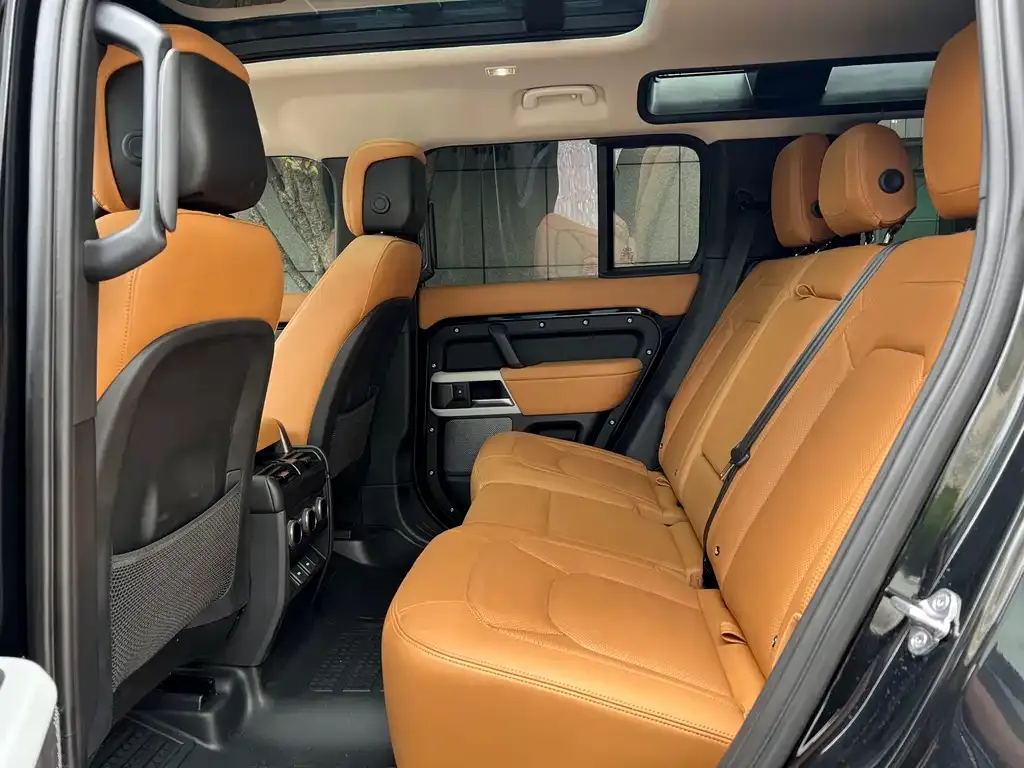 Land Rover Defender — фото 6