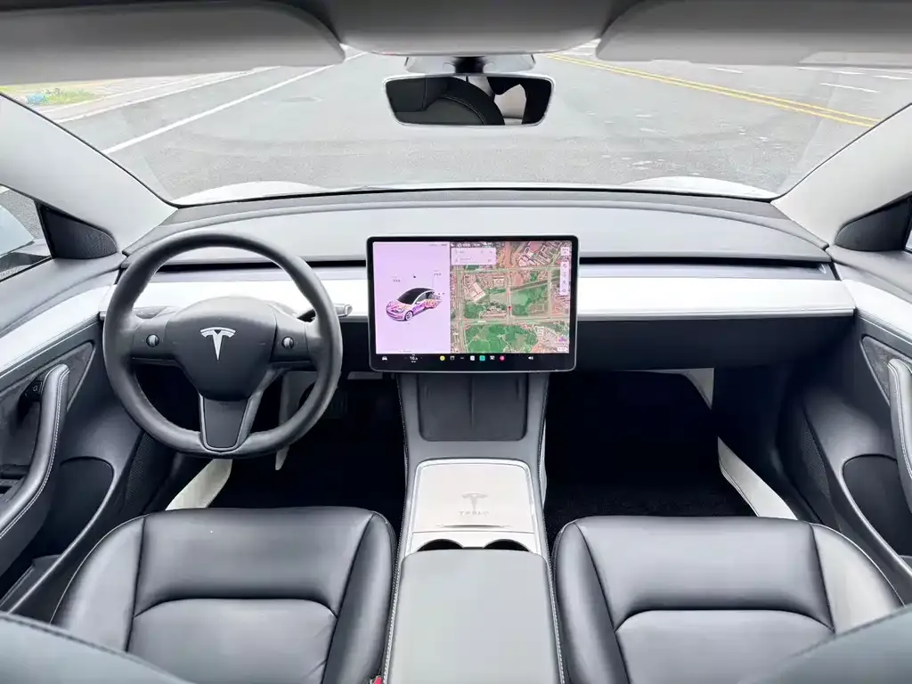 Tesla Model 3 — фото 5