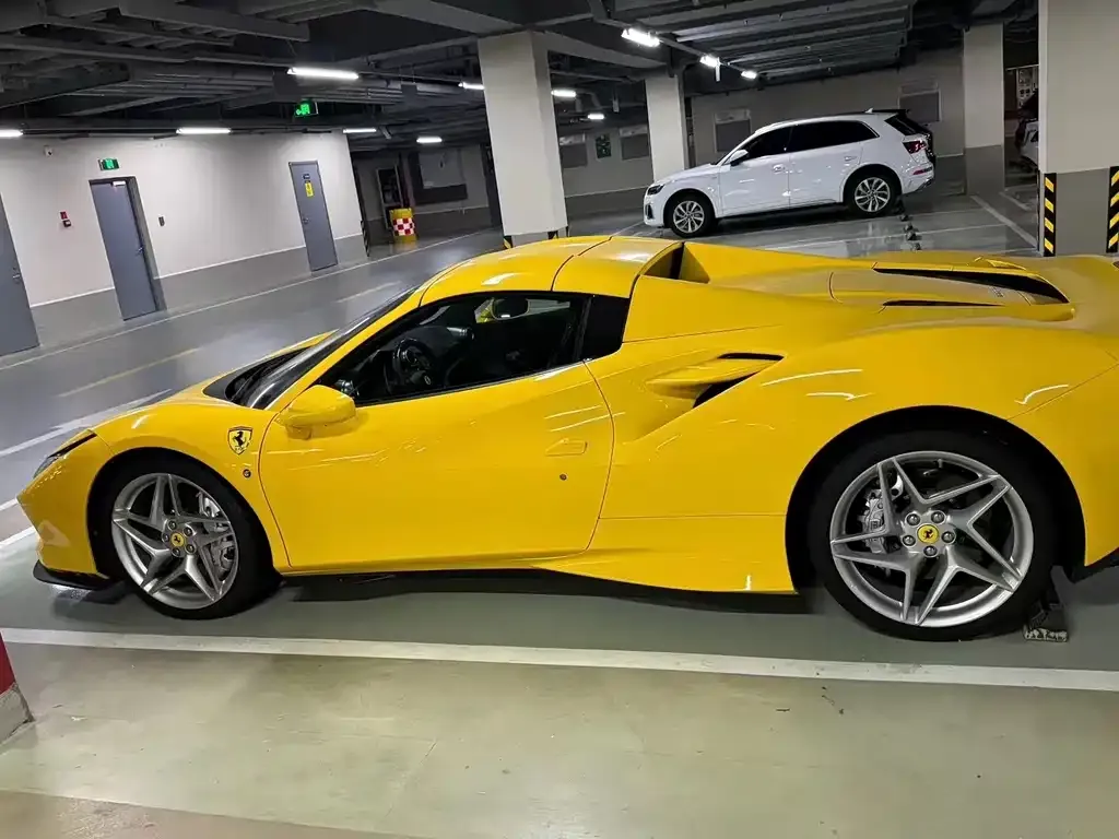 Ferrari F8 — фото 4