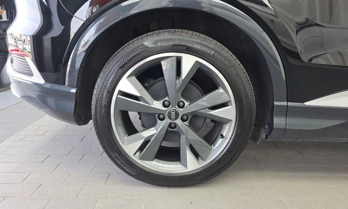 Audi Q4 e-tron 2022 из KR, фото 6