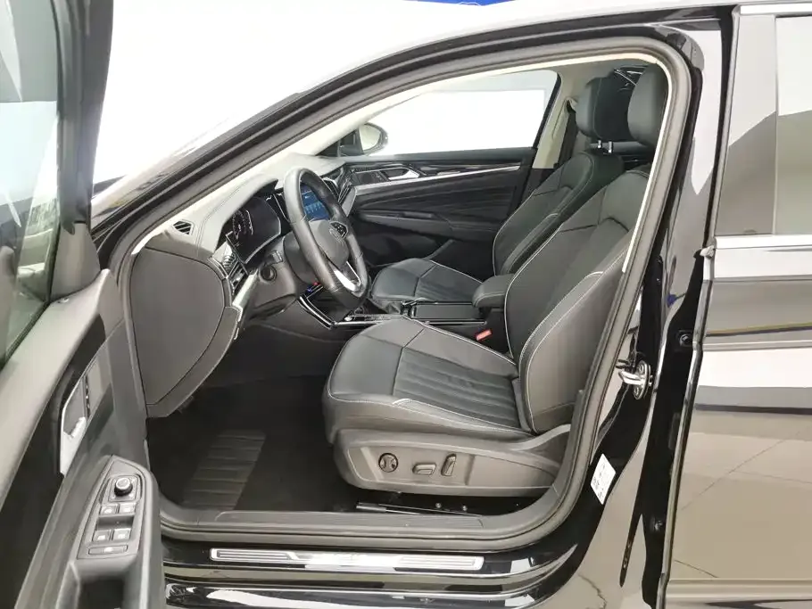 Volkswagen Passat — фото 9