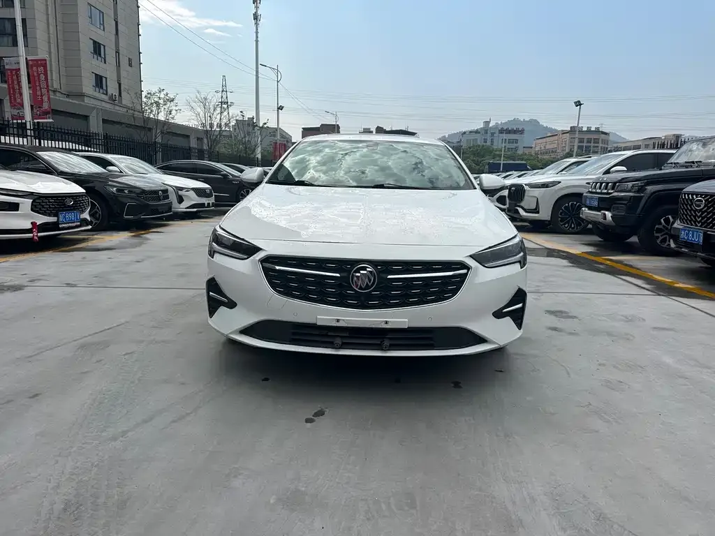 Buick Regal — фото 10