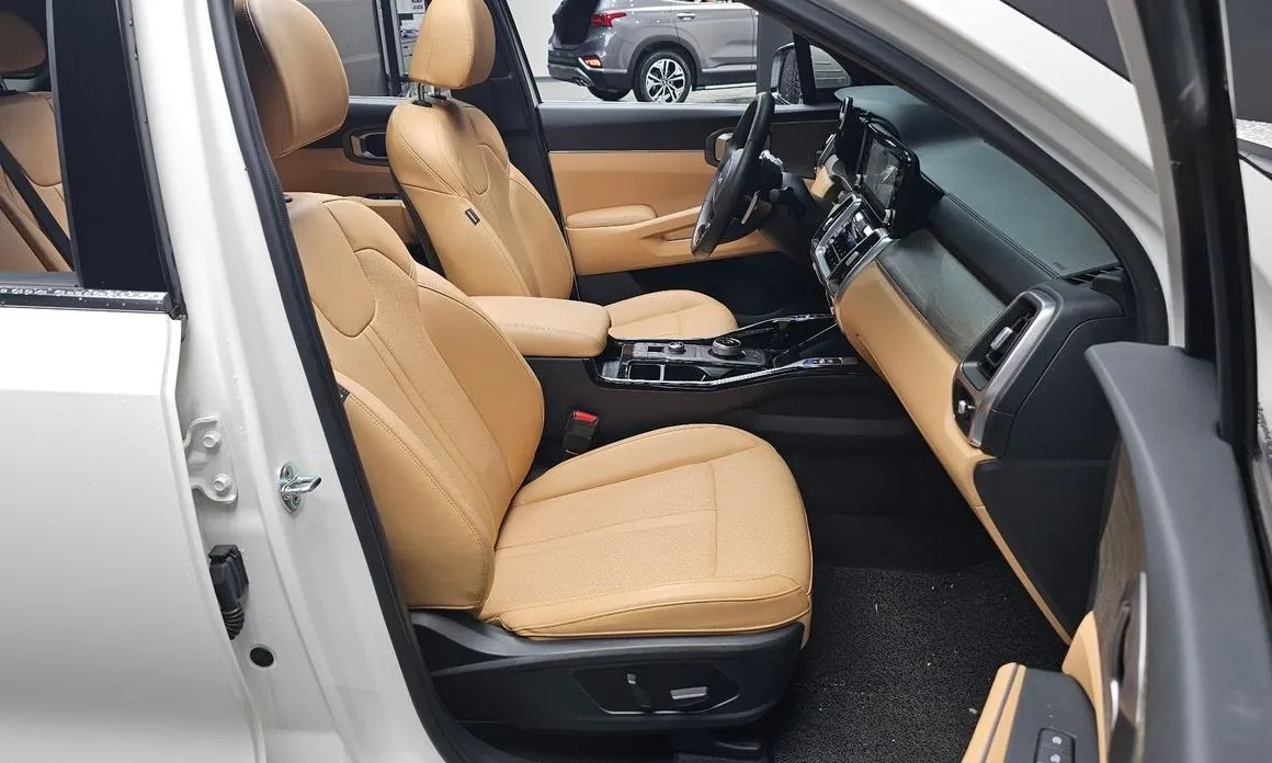 Kia Sorento — фото 9