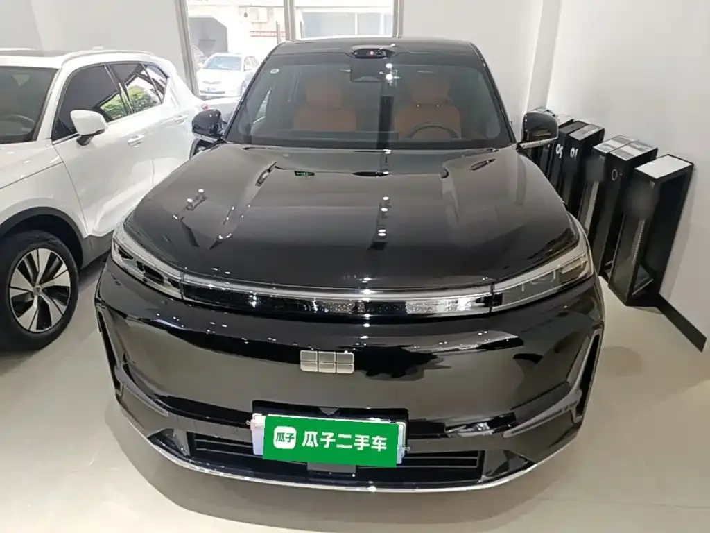 Geely Galaxy M9 — фото 10