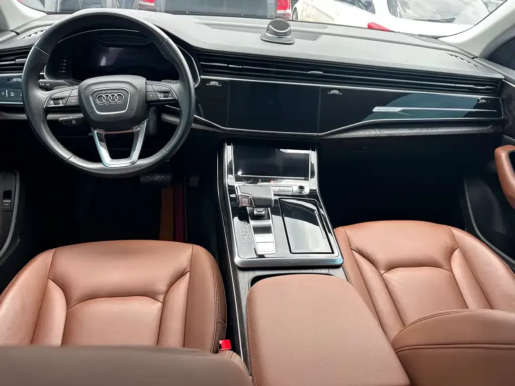 Audi Q8 — фото 5