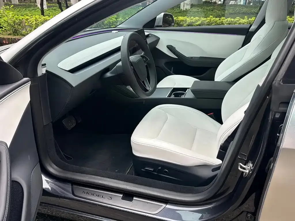 Tesla Model 3 — фото 4