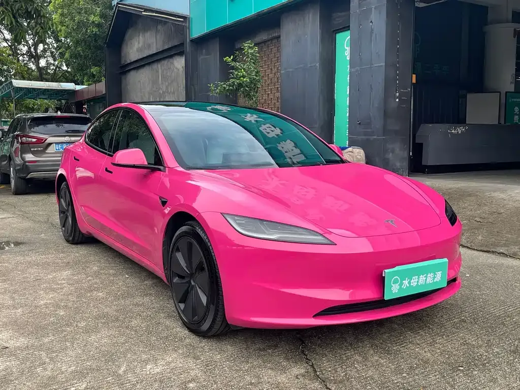 Tesla Model 3 — фото 4