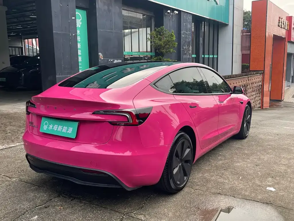 Tesla Model 3 — фото 10