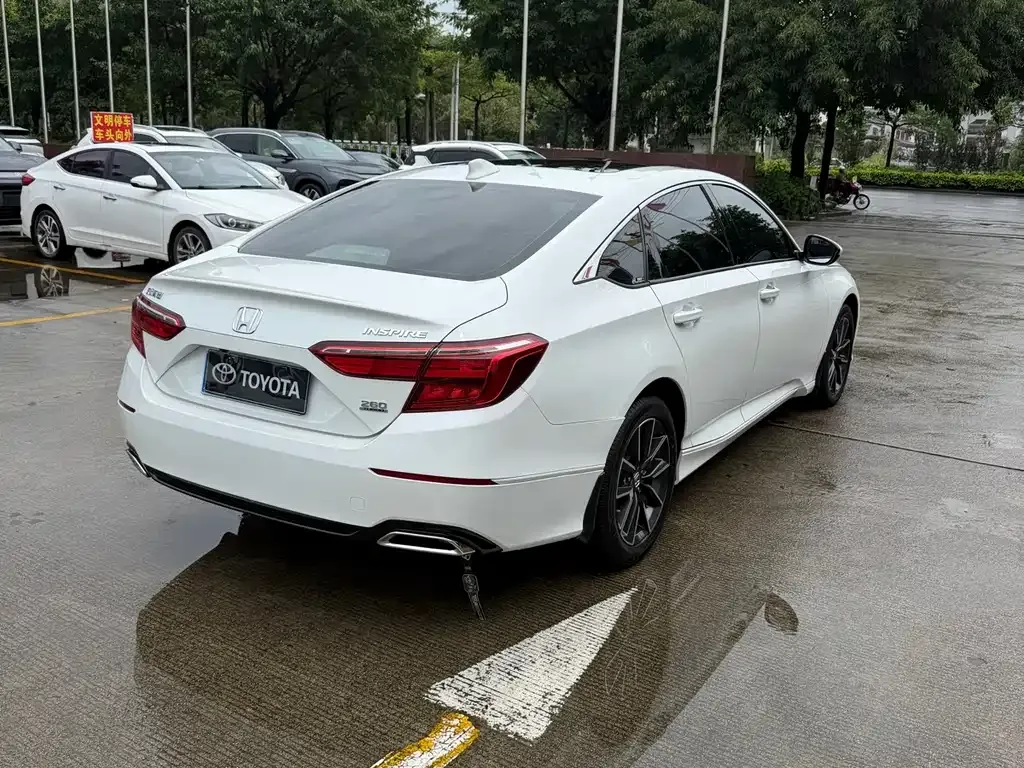 Honda Inspire — фото 10