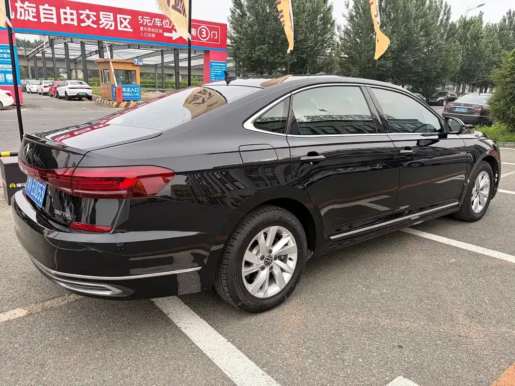 Volkswagen Passat — фото 9