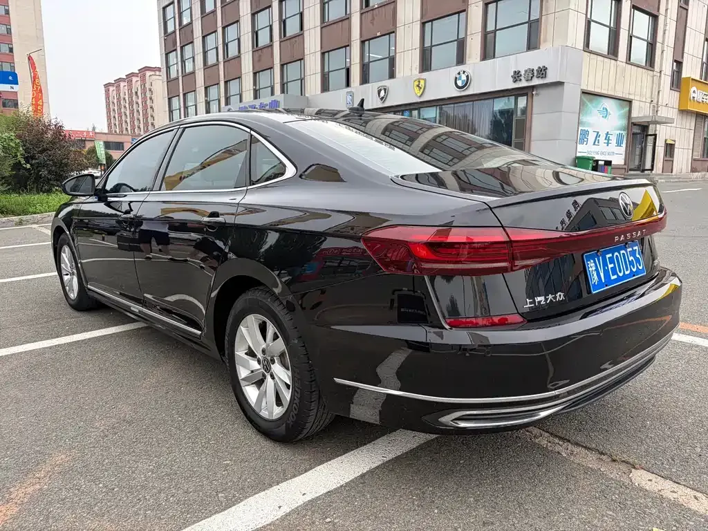 Volkswagen Passat — фото 7