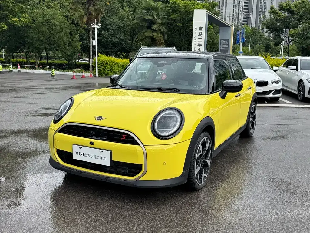 MINI Cooper (3-door) — фото 1