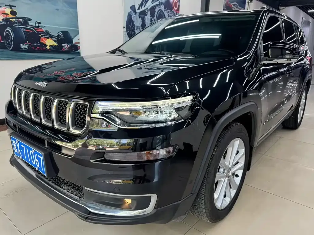 Jeep Grand Commander