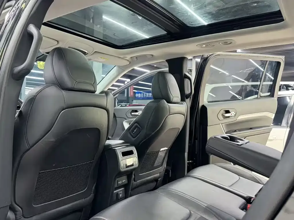 Jeep Grand Commander 2022 из CN, фото 7