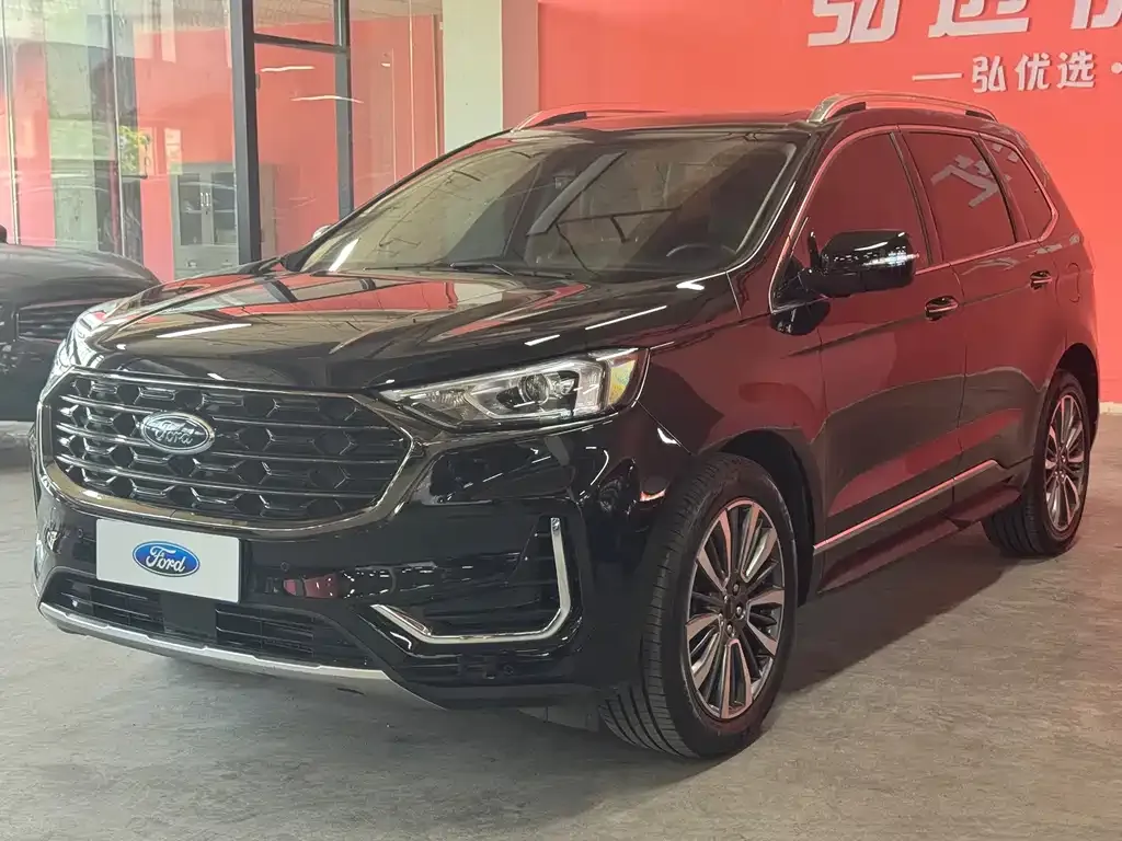 Ford Edge — фото 1