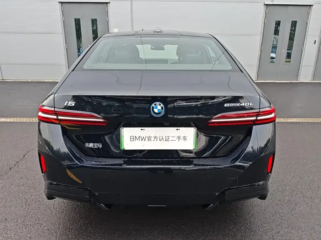 BMW i5 — фото 4