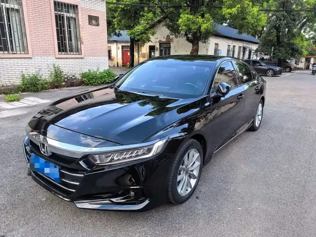 Honda Accord — фото 3