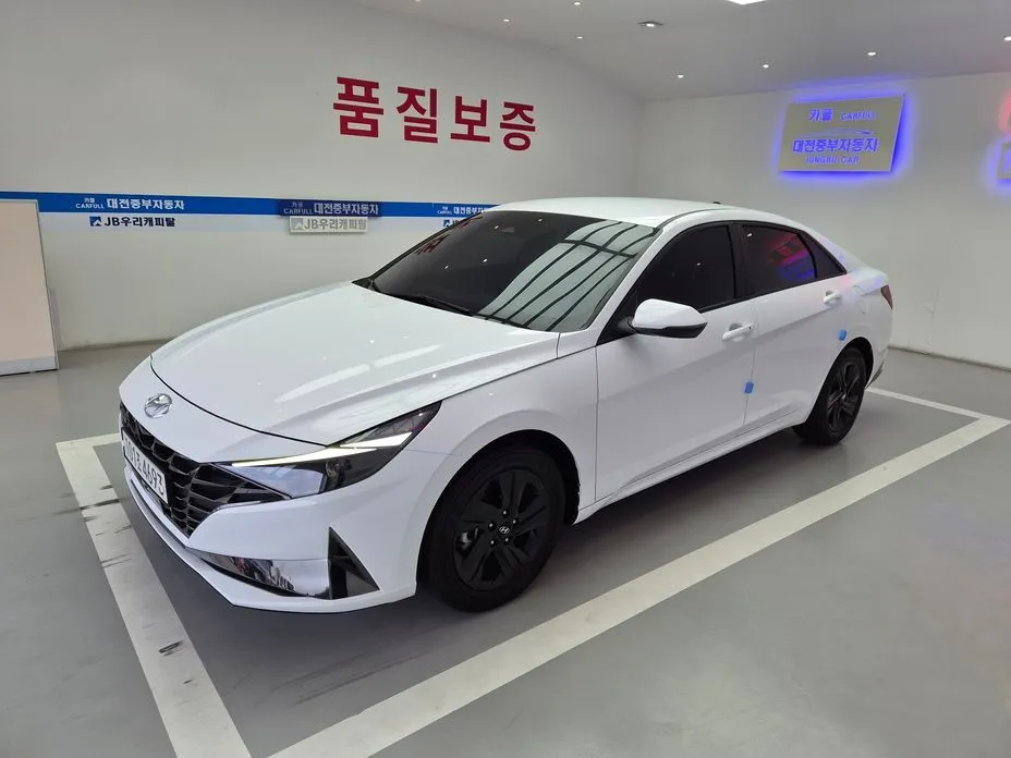 Hyundai AVANTE — фото 1