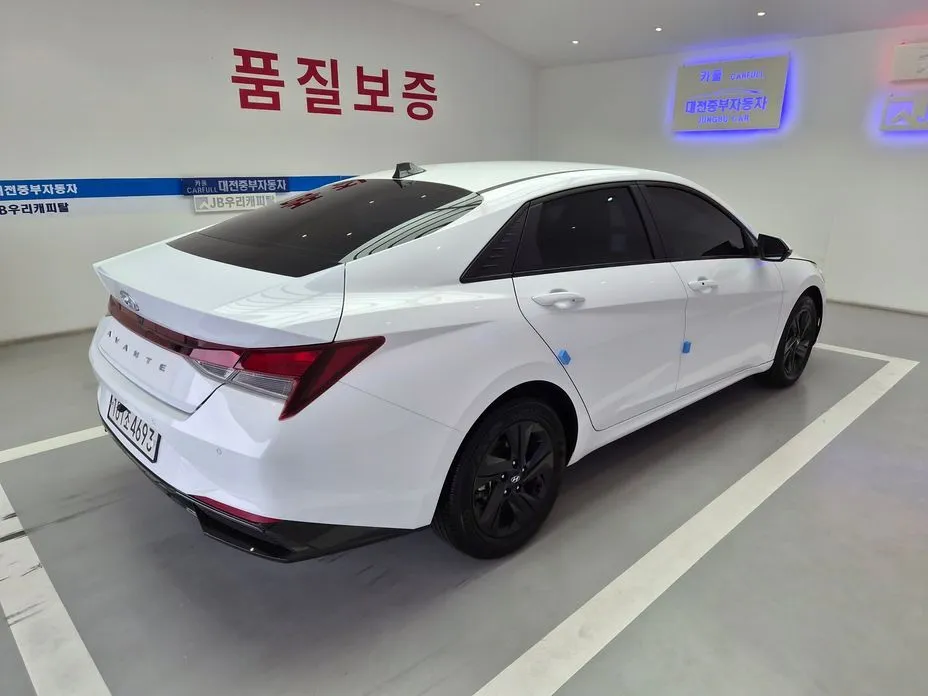 Hyundai AVANTE — фото 3