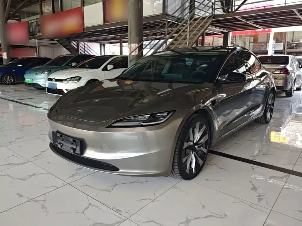Tesla Model 3 — фото 6