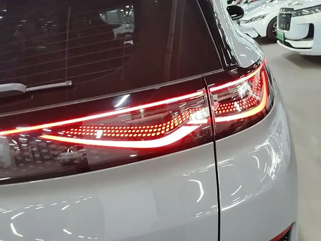 BYD Hiace 05 EV — фото 4
