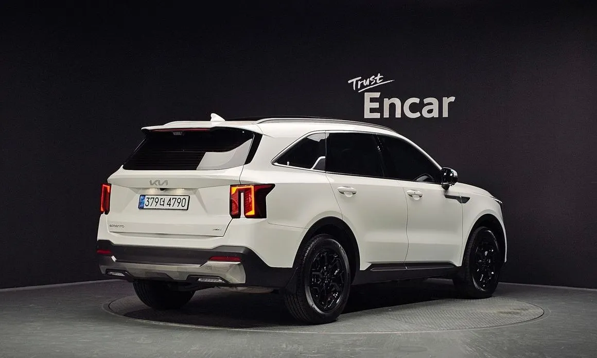 Kia Sorento — фото 5