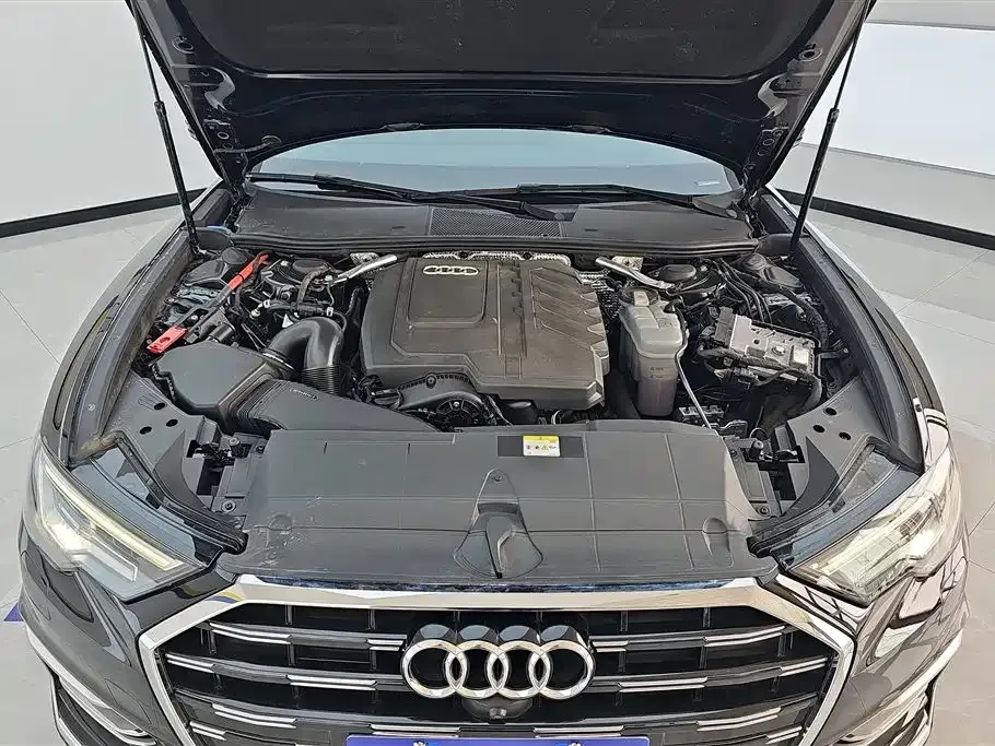 Audi A6L — фото 5