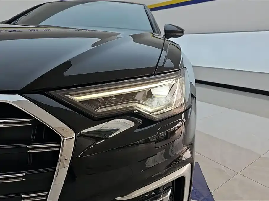 Audi A6L — фото 6