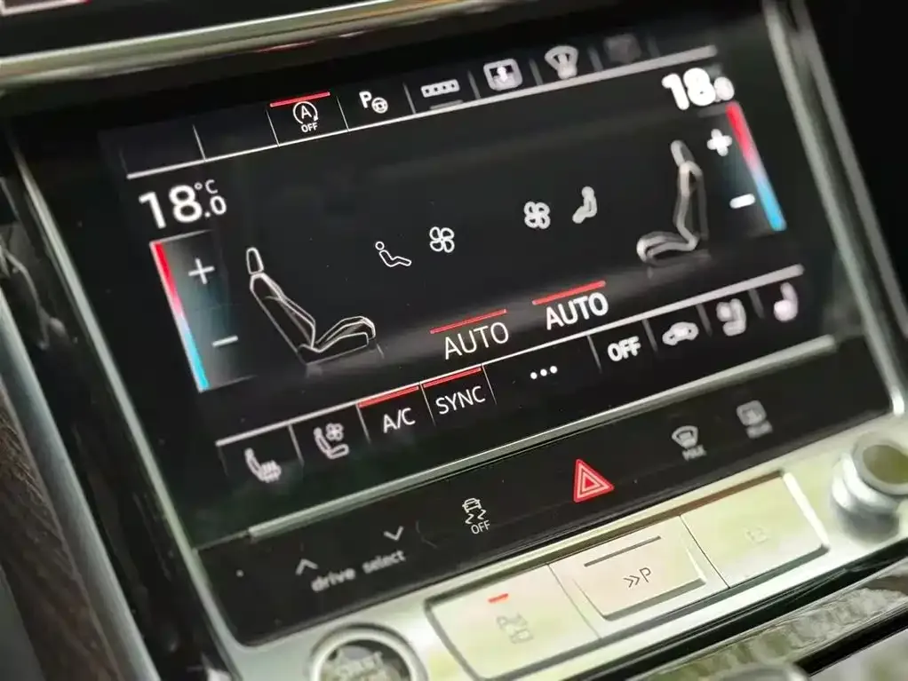 Audi A8 — фото 3