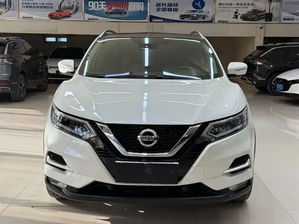Nissan Qashqai — фото 8
