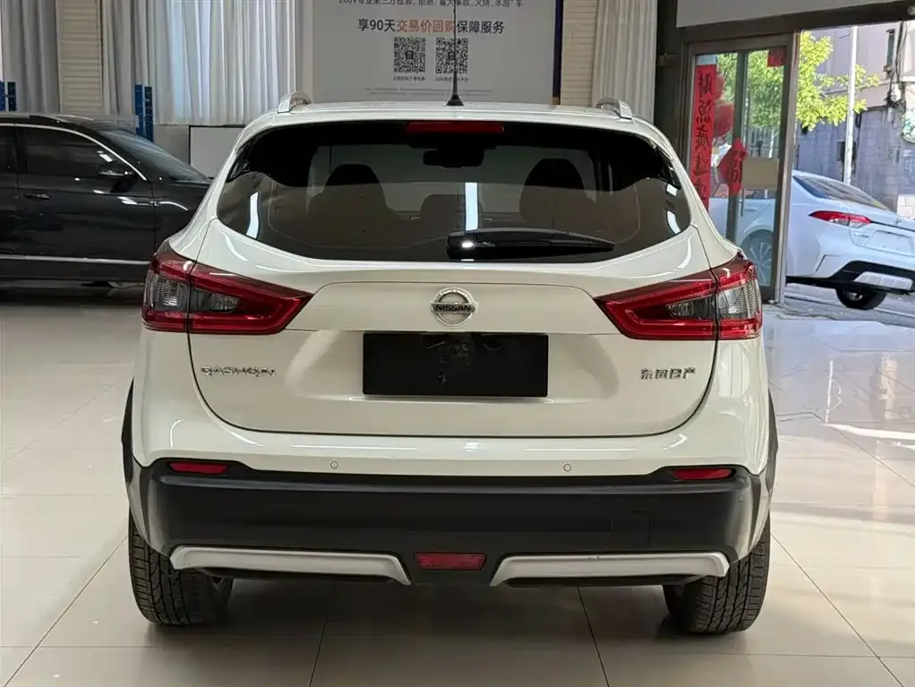 Nissan Qashqai — фото 2