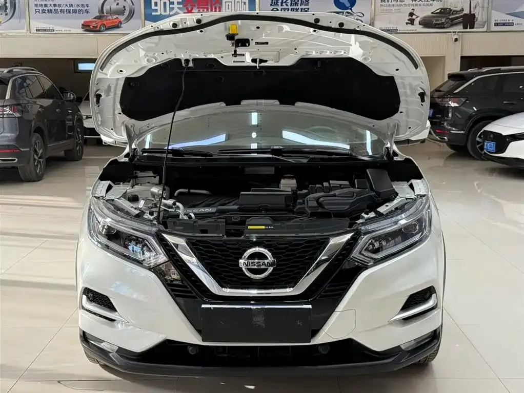 Nissan Qashqai — фото 9
