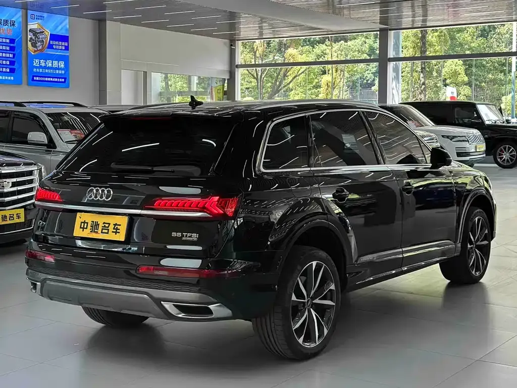 Audi Q7 — фото 9