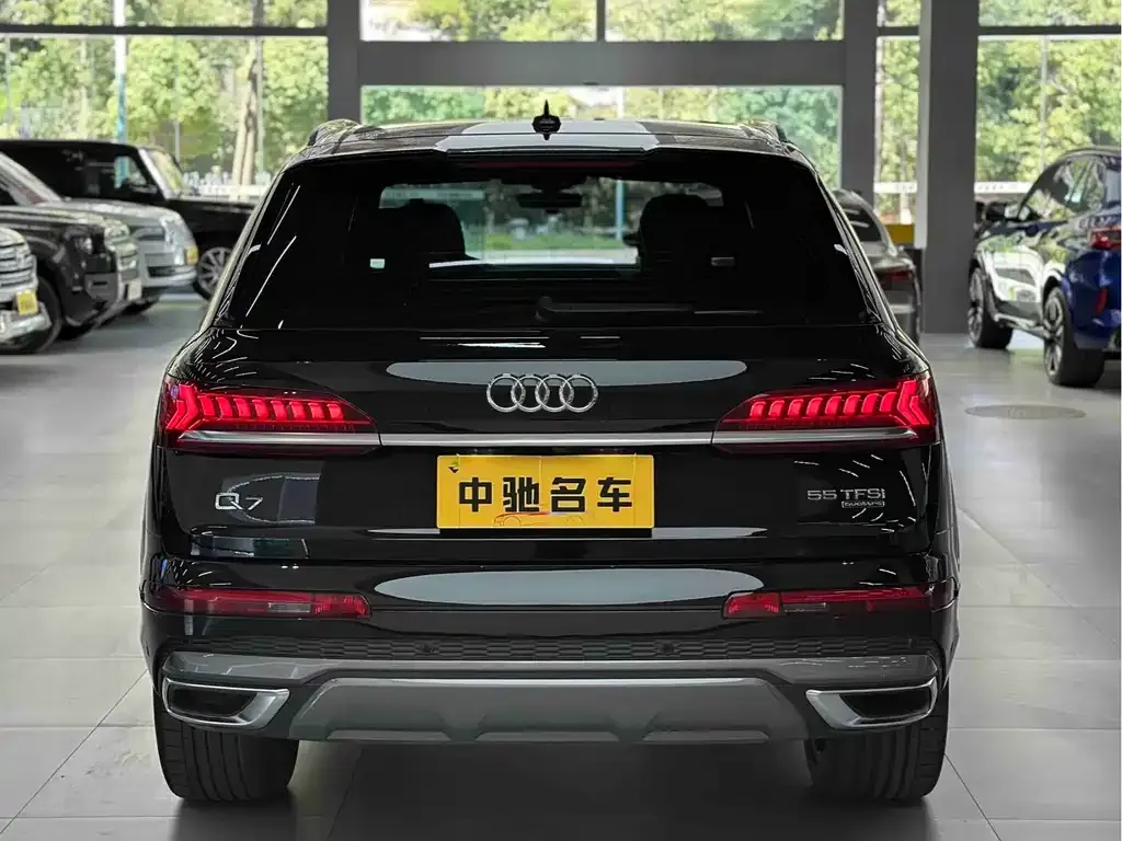 Audi Q7 — фото 3