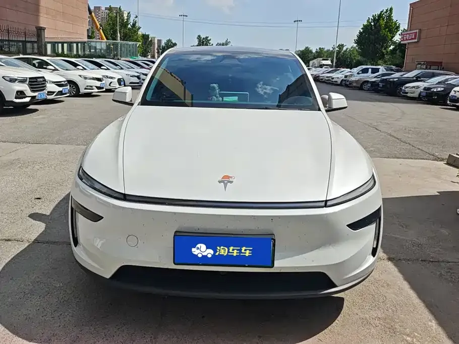 Tesla Model Y — фото 4