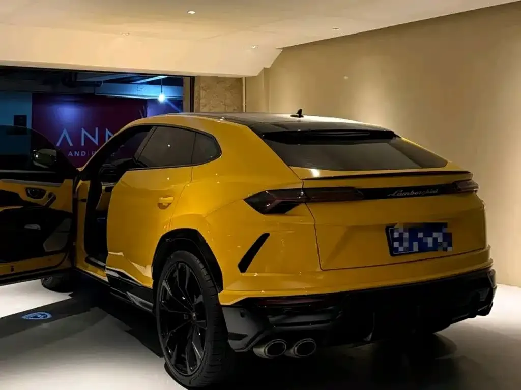 Lamborghini Urus — фото 3
