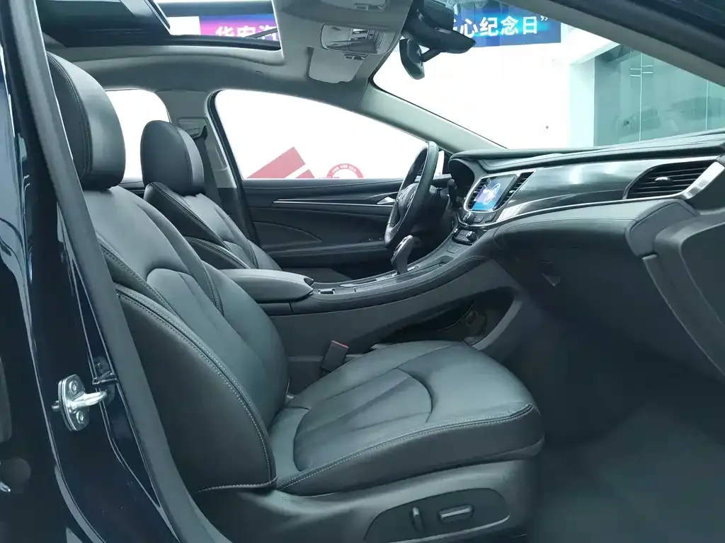 Buick LaCrosse 2022 из CN, фото 3