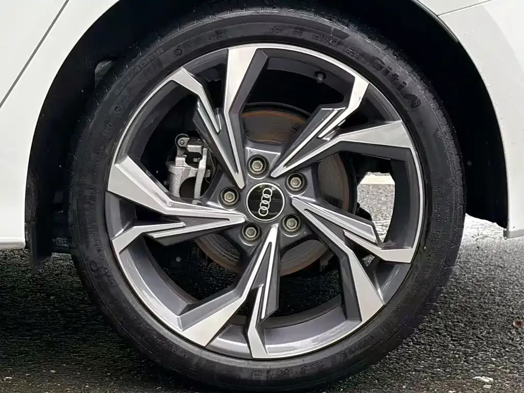 Audi A3 — фото 2