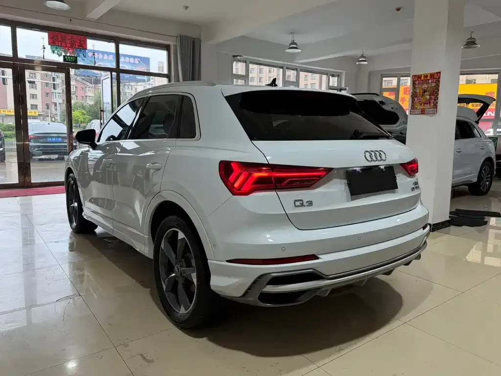 Audi Q3 — фото 6