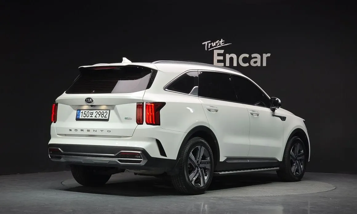 Kia Sorento — фото 8